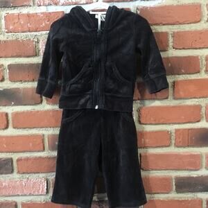 Baby Girl Black Velour Outfit sz 12 m Two Piece Outfit Sweatsuit Track Suit